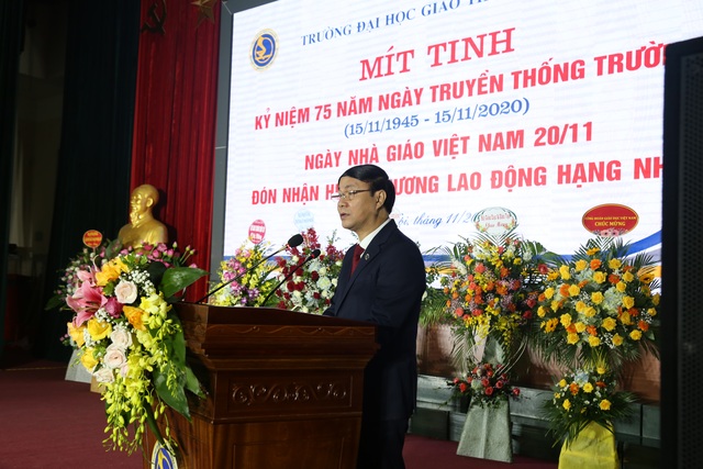 ĐH Giao thông vận tải kỷ niệm 75 năm thành lập và đón nhận Huân chương - 2 ĐH Giao thông vận tải kỷ niệm 75 năm thành lập và đón nhận Huân chương - 2