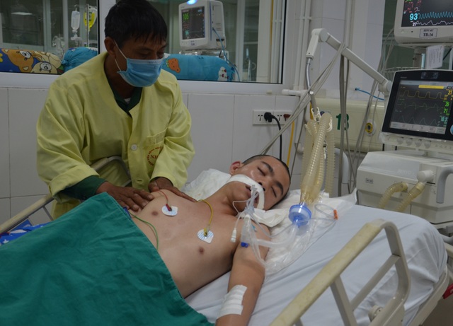 Chàng trai 22 tuổi tính mạng như ngọn đèn trước gió - 3 Chàng trai 22 tuổi tính mạng như ngọn đèn trước gió - 3