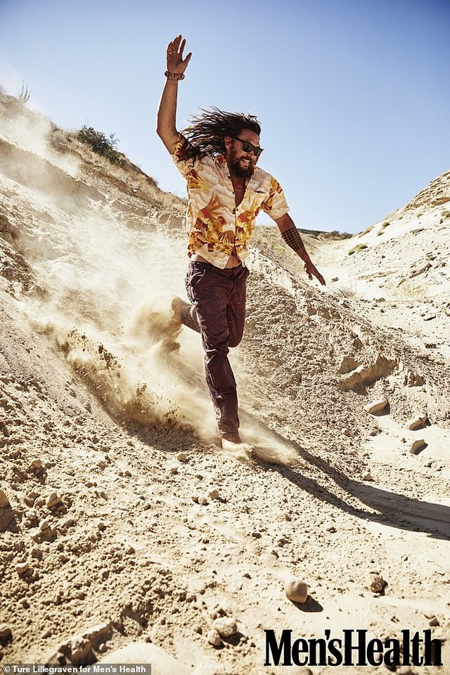 Vua thủy tề Jason Momoa thừa nhận sợ vợ