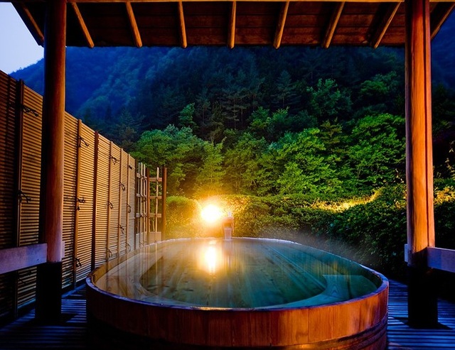 Khách sạn onsen lâu đời nhất thế giới ở Nhật Bản - 4