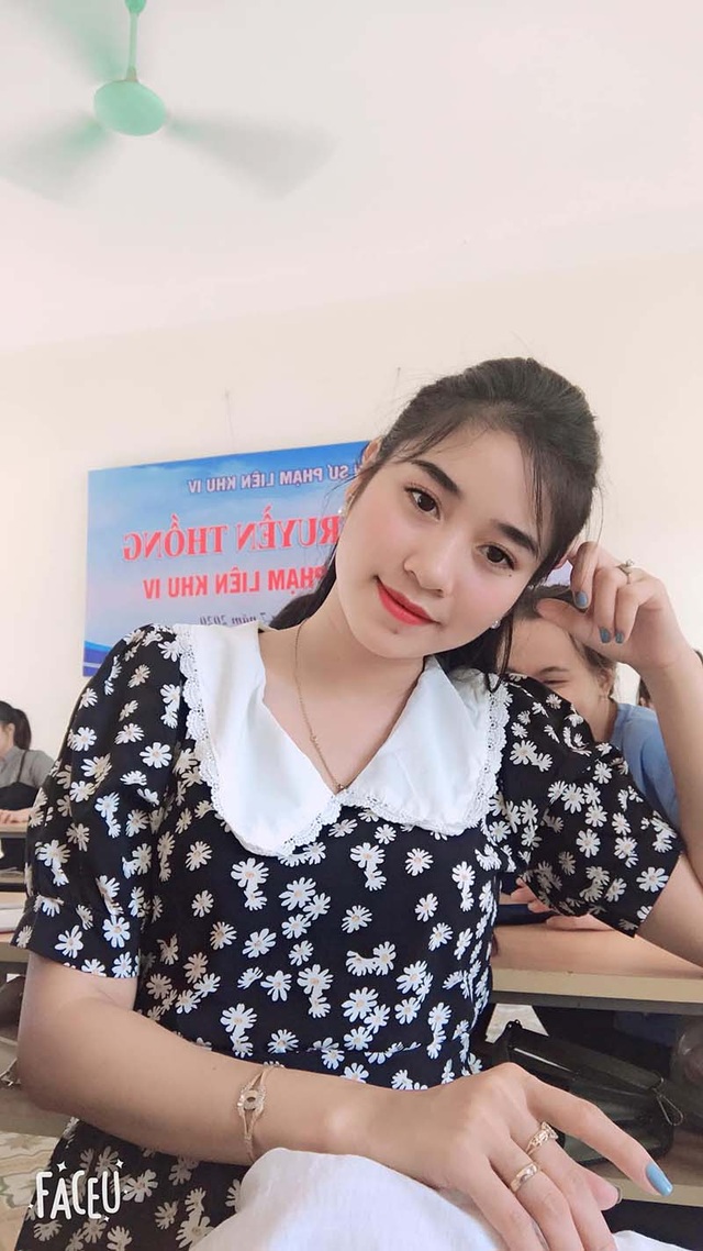 Ngày 20/11 của 4 cô giáo xinh đẹp từng gây “sốt” mạng - 6 Ngày 20/11 của 4 cô giáo xinh đẹp từng gây “sốt” mạng - 6