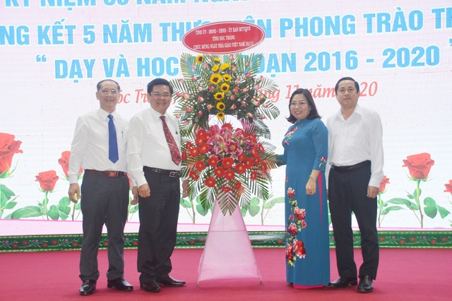 Phó Chủ tịch Sóc Trăng: Mỗi thầy, cô giáo phải thật sự là tấm gương đạo đức - 1 Phó Chủ tịch Sóc Trăng: Mỗi thầy, cô giáo phải thật sự là tấm gương đạo đức - 1