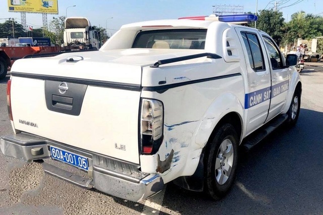 Xe ben vi phạm tông xe CSGT trên đường trốn chạy - 2 Xe ben vi phạm tông xe CSGT trên đường trốn chạy - 2
