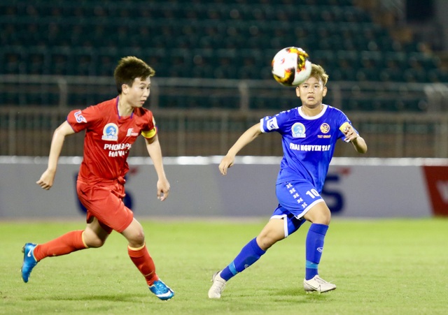 Sự cố “bẻ còi” trong ngày đầu lượt về giải bóng đá nữ vô địch quốc gia - 2 Sự cố “bẻ còi” trong ngày đầu lượt về giải bóng đá nữ vô địch quốc gia - 2