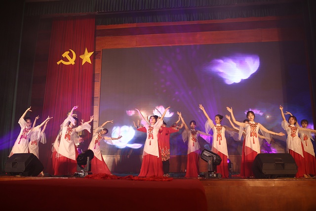 Dàn người mẫu sinh viên ĐH Luật Hà Nội đầy thần thái đón chào ma mới - 2 Dàn người mẫu sinh viên ĐH Luật Hà Nội đầy thần thái đón chào ma mới - 2