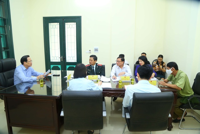 Bộ trưởng Đào Ngọc Dung giải đáp thắc mắc về lĩnh vực người có công, BHXH - 2 Bộ trưởng Đào Ngọc Dung giải đáp thắc mắc về lĩnh vực người có công, BHXH - 2
