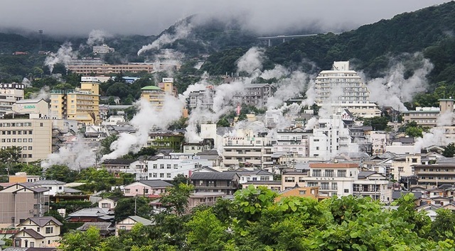 Tắm onsen khác biệt ở “thị trấn bốc cháy” tại Nhật Bản - 1 Tắm onsen khác biệt ở “thị trấn bốc cháy” tại Nhật Bản - 1