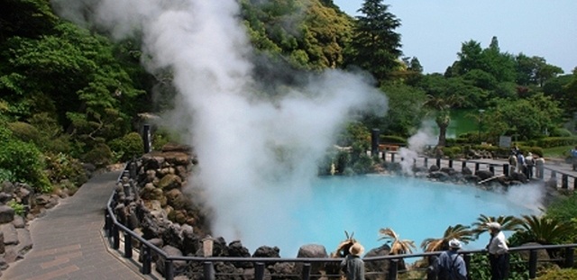 Tắm onsen khác biệt ở “thị trấn bốc cháy” tại Nhật Bản - 2 Tắm onsen khác biệt ở “thị trấn bốc cháy” tại Nhật Bản - 2