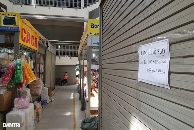 Ế ẩm vì Covid-19, tiểu thương chợ Đầm Nha Trang ồ ạt sang nhượng lô sạp - 2 Ế ẩm vì Covid-19, tiểu thương chợ Đầm Nha Trang ồ ạt sang nhượng lô sạp - 2