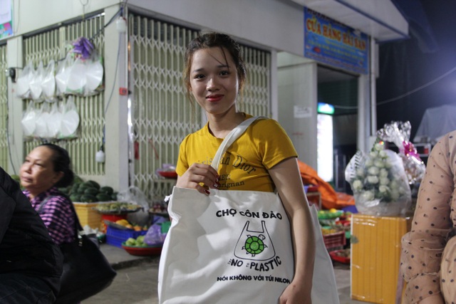 Côn Đảo nói không với túi ni lông và Hướng đến mục tiêu không rác thải nhựa - 2 Côn Đảo nói không với túi ni lông và Hướng đến mục tiêu không rác thải nhựa - 2