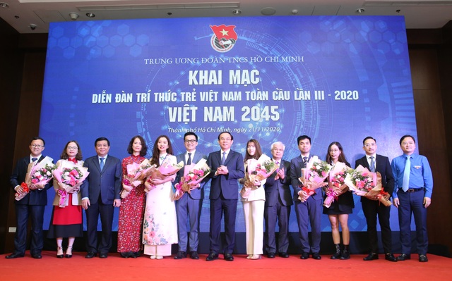 Trí thức trẻ đề xuất giải pháp phát triển Việt Nam bền vững tới 2045 - 1 Trí thức trẻ đề xuất giải pháp phát triển Việt Nam bền vững tới 2045 - 1