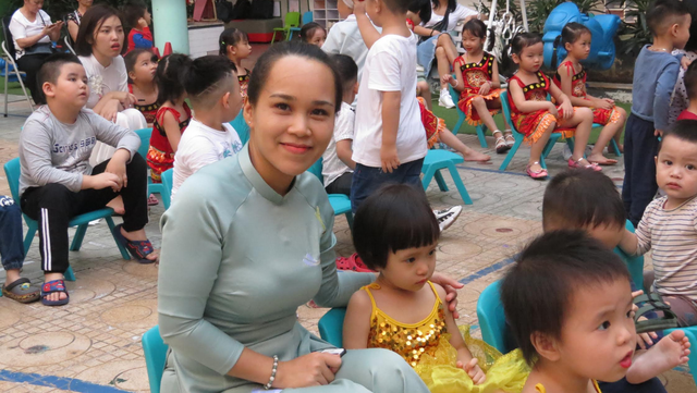 Ấm lòng học sinh mầm non tri ân ngày Nhà giáo Việt Nam 20/11 - 3 Ấm lòng học sinh mầm non tri ân ngày Nhà giáo Việt Nam 20/11 - 3