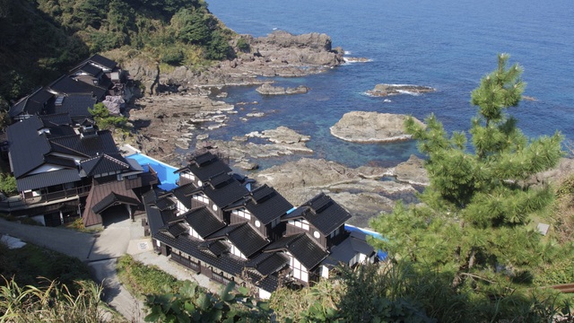 Vừa tắm onsen, vừa nhâm nhi hải sản trong nhà trọ kiểu cổ trên đảo Honshu - 1 Vừa tắm onsen, vừa nhâm nhi hải sản trong nhà trọ kiểu cổ trên đảo Honshu - 1