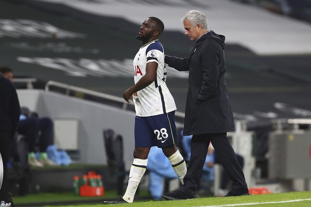 Pep Guardiola bất lực toàn tập trước “đặc sản” của Mourinho - 3 Pep Guardiola bất lực toàn tập trước “đặc sản” của Mourinho - 3