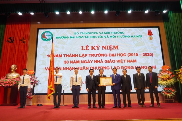 Đại học Tài nguyên và Môi trường Hà Nội kỷ niệm 10 năm thành lập - 1 Đại học Tài nguyên và Môi trường Hà Nội kỷ niệm 10 năm thành lập - 1