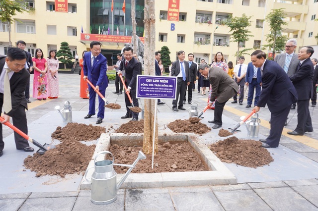 Đại học Tài nguyên và Môi trường Hà Nội kỷ niệm 10 năm thành lập - 6 Đại học Tài nguyên và Môi trường Hà Nội kỷ niệm 10 năm thành lập - 6