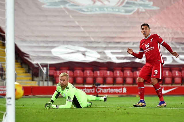 Đại thắng Leicester, Liverpool áp sát ngôi đầu bảng của Tottenham - 4 Đại thắng Leicester, Liverpool áp sát ngôi đầu bảng của Tottenham - 4