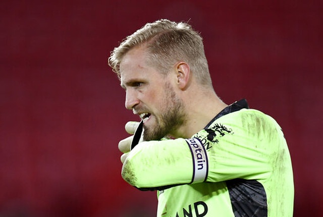 Đại thắng Leicester, Liverpool áp sát ngôi đầu bảng của Tottenham - 3 Đại thắng Leicester, Liverpool áp sát ngôi đầu bảng của Tottenham - 3