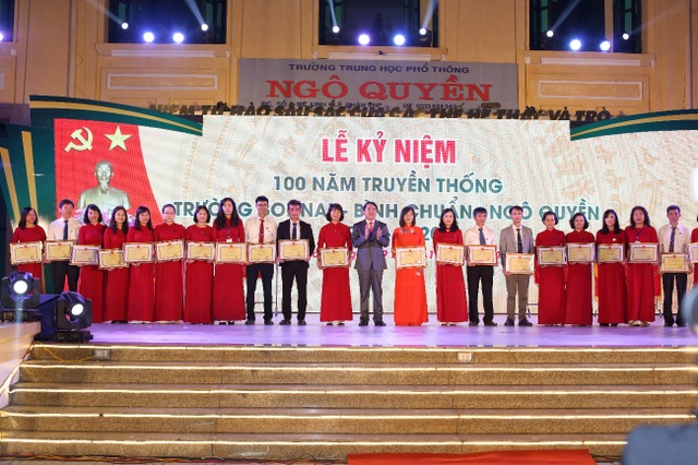 THPT Ngô Quyền - Hải Phòng kỷ niệm 100 năm thành lập trường - 2 THPT Ngô Quyền - Hải Phòng kỷ niệm 100 năm thành lập trường - 2