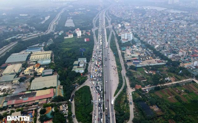 Tai nạn và ùn tắc xảy ra như “cơm bữa” trên cây cầu huyết mạch Thanh Trì - 7