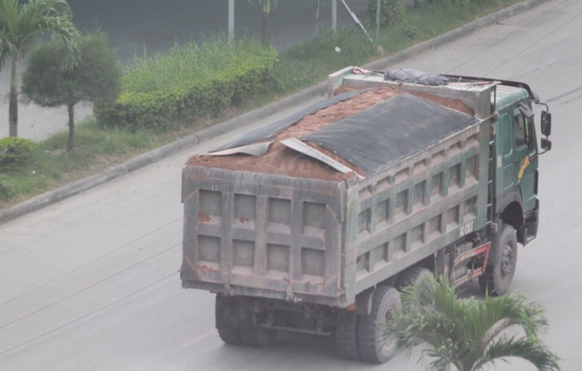 Ám ảnh những đoàn xe dấu hiệu chở quá tải chạy rầm rập trên quốc lộ - 2 Ám ảnh những đoàn xe dấu hiệu chở quá tải chạy rầm rập trên quốc lộ - 2