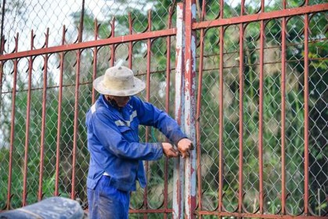 Người đàn ông “xây nhà” dụ cò về ở - 4 Người đàn ông “xây nhà” dụ cò về ở - 4