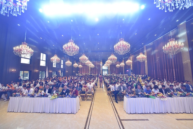 Hơn 500 “siêu sao” bùng nổ tại “King of Beat” – Sự kiện kick-off dự án Kosy City Beat Thai Nguyen - 1 Hơn 500 “siêu sao” bùng nổ tại “King of Beat” – Sự kiện kick-off dự án Kosy City Beat Thai Nguyen - 1