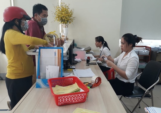 Hơn 7.900 người nộp hồ sơ hưởng trợ cấp thất nghiệp tại Đắk Lắk - 1 Hơn 7.900 người nộp hồ sơ hưởng trợ cấp thất nghiệp tại Đắk Lắk - 1