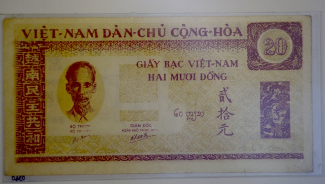 Tiền giấy Việt Nam qua các thời kỳ.jpg