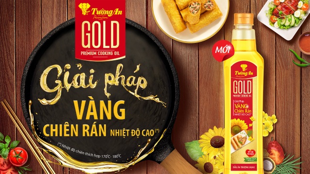 Đầu bếp Cẩm Thiên Long bật mí bí quyết chiên rán ở nhiệt cao qua bài trắc nghiệm 5 ngón tay - 2 Đầu bếp Cẩm Thiên Long bật mí bí quyết chiên rán ở nhiệt cao qua bài trắc nghiệm 5 ngón tay - 2