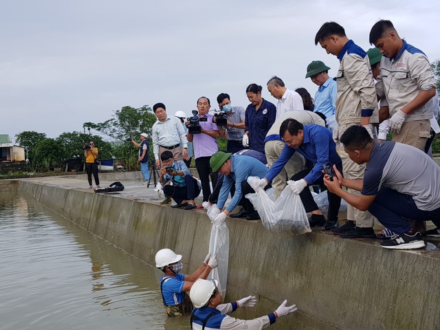 Dồn lực tái thiết kinh tế miền Trung sau bão lũ lịch sử - 2