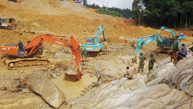 Chuẩn bị giai đoạn 4 tìm kiếm người mất tích ở Rào Trăng 3 - 1 Chuẩn bị giai đoạn 4 tìm kiếm người mất tích ở Rào Trăng 3 - 1