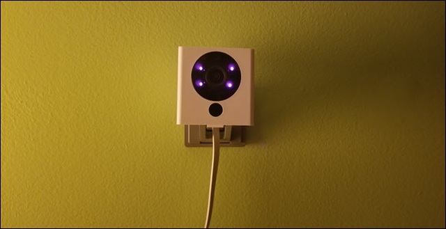 Những cách phát hiện camera quay lén giấu trong nhà nghỉ, khách sạn - 1 Những cách phát hiện camera quay lén giấu trong nhà nghỉ, khách sạn - 1
