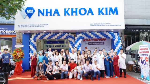 Nha Khoa Kim tưng bừng thay đổi diện mạo mới phòng khám Lê Văn Sỹ, TP. HCM - 1 Nha Khoa Kim tưng bừng thay đổi diện mạo mới phòng khám Lê Văn Sỹ, TP. HCM - 1