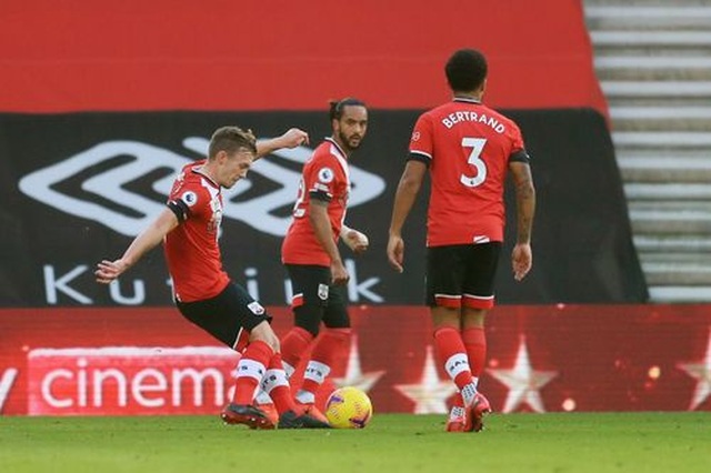 Southampton 2-3 Man Utd: Điểm 10 cho Cavani - 1