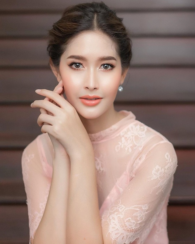 Ngoại hình xinh đẹp và gợi cảm của tân hoa hậu chuyển giới Thái Lan - 18 Ngoại hình xinh đẹp và gợi cảm của tân hoa hậu chuyển giới Thái Lan - 18
