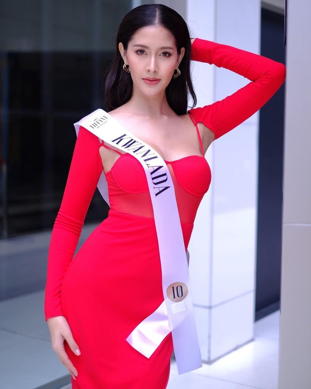 Ngoại hình xinh đẹp và gợi cảm của tân hoa hậu chuyển giới Thái Lan - 15 Ngoại hình xinh đẹp và gợi cảm của tân hoa hậu chuyển giới Thái Lan - 15