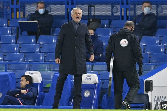Chelsea 0-0 Tottenham: Những toan tính bóp nghẹt trận đấu - 5 Chelsea 0-0 Tottenham: Những toan tính bóp nghẹt trận đấu - 5