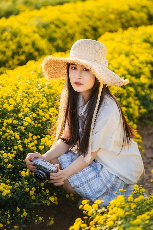 Nữ sinh 15 tuổi vui vì được khen xinh như ca sĩ Chi Pu - 5 Nữ sinh 15 tuổi vui vì được khen xinh như ca sĩ Chi Pu - 5