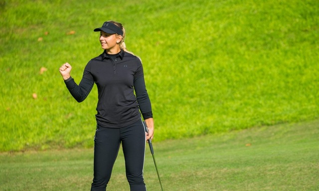 Tay golf nữ xinh đẹp lập kỷ lục sau chức vô địch Open de Espana - 1 Tay golf nữ xinh đẹp lập kỷ lục sau chức vô địch Open de Espana - 1