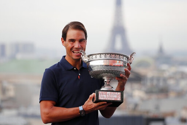 Novak Djokovic kiếm tiền giỏi nhất làng banh nỉ năm 2020 - 4 Novak Djokovic kiếm tiền giỏi nhất làng banh nỉ năm 2020 - 4