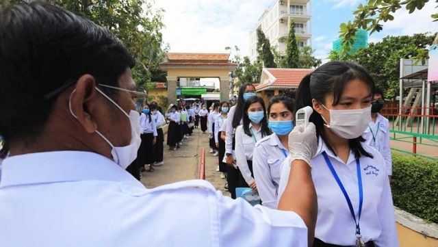 Campuchia đóng cửa trường học tư vì có ca mắc Covid-19 trong cộng đồng - 1 Campuchia đóng cửa trường học tư vì có ca mắc Covid-19 trong cộng đồng - 1