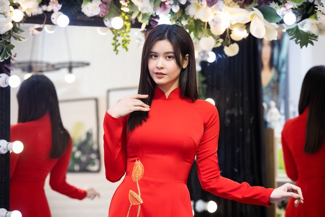 Dàn sao truyền hình đọ dáng với áo dài - 7 Dàn sao truyền hình đọ dáng với áo dài - 7