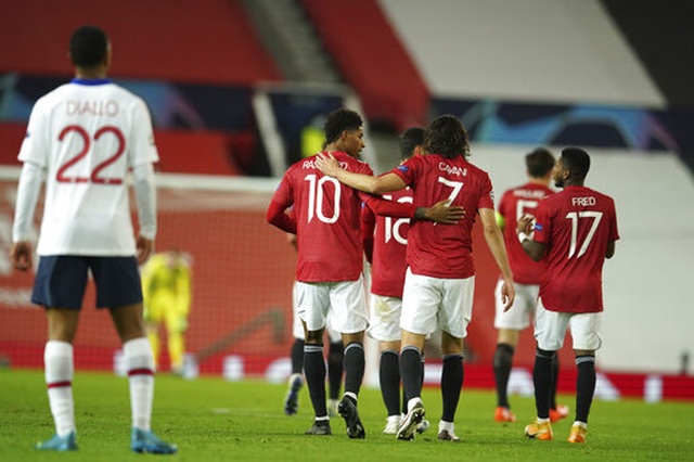 Man Utd 1-3 PSG: Neymar lập cú đúp, Fred bị đuổi - 11 Man Utd 1-3 PSG: Neymar lập cú đúp, Fred bị đuổi - 11