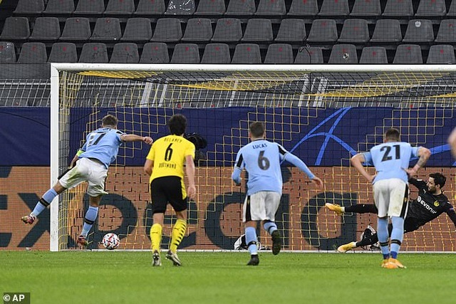 Vắng Erling Haaland, Borussia Dortmund bị Lazio cầm hòa trên sân nhà - 3 Vắng Erling Haaland, Borussia Dortmund bị Lazio cầm hòa trên sân nhà - 3