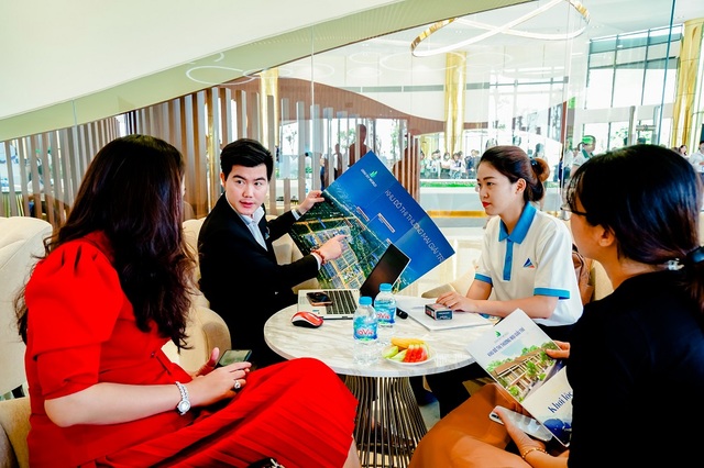 Gem Sky World thu hút nhiều nhà đầu tư khắp cả nước - 2 Gem Sky World thu hút nhiều nhà đầu tư khắp cả nước - 2