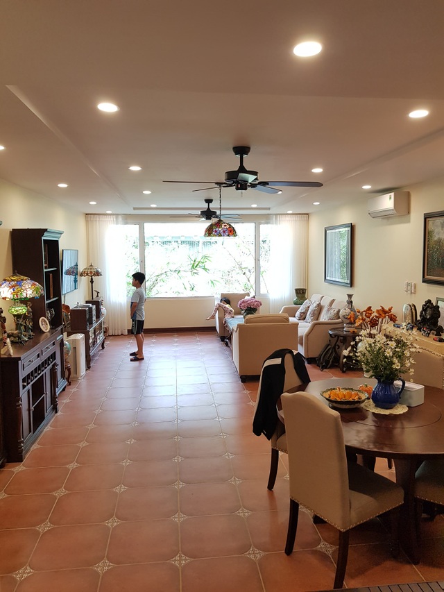 Biệt thự trốn khói bụi đẹp bình yên, ngập cây xanh của vợ chồng ở Hà Nội - 5 Biệt thự trốn khói bụi đẹp bình yên, ngập cây xanh của vợ chồng ở Hà Nội - 5