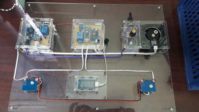 Học sinh cấp 3 sáng tạo bộ cảm biến giúp giảm tai nạn giao thông - 1 Học sinh cấp 3 sáng tạo bộ cảm biến giúp giảm tai nạn giao thông - 1