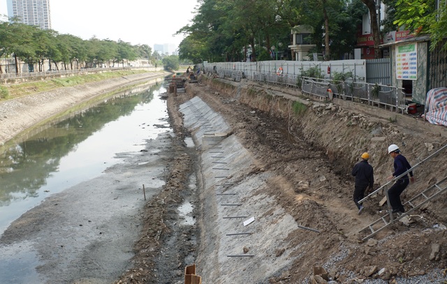Cận cảnh công trình tách nước thải khỏi sông Tô Lịch - 13 Cận cảnh công trình tách nước thải khỏi sông Tô Lịch - 13