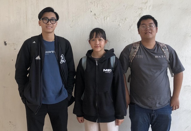 Học sinh cấp 3 sáng tạo bộ cảm biến giúp giảm tai nạn giao thông - 3 Học sinh cấp 3 sáng tạo bộ cảm biến giúp giảm tai nạn giao thông - 3